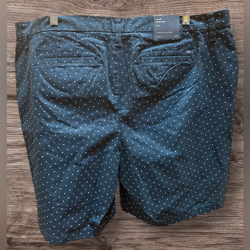 Tommy Hilfiger Navy Polka Dot Shorts. Hollywood style. Stretchy. SIZE 18. NWT - Picture 3 of 12